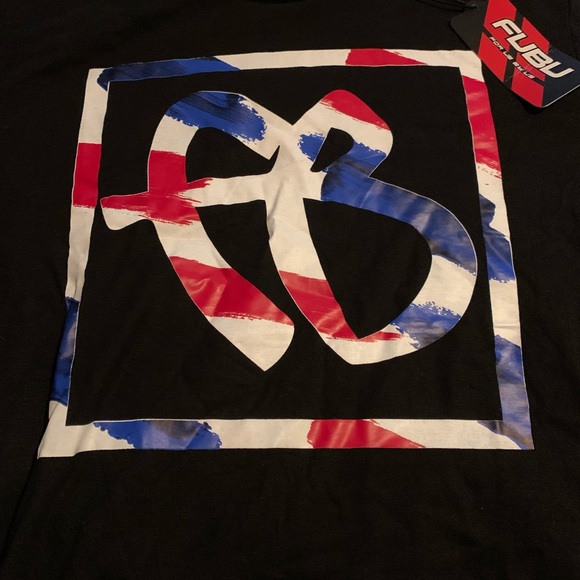 FUBU XL NWT VINTAGE Black and Red Short Sleeve Tee with Graphic Design - Picture 2 of 5